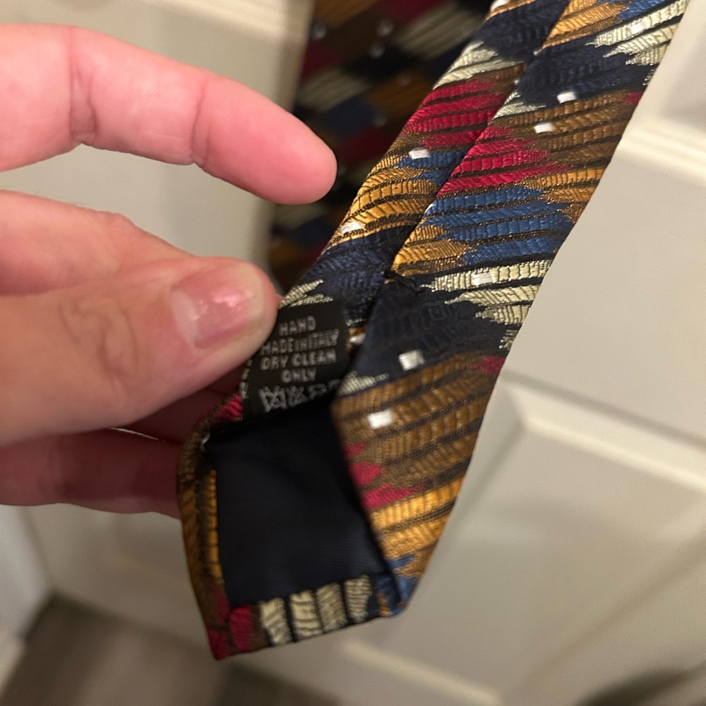 The DeSantis Collection Multicolor herringbone Striped Tie with white dots - Picture 6 of 8